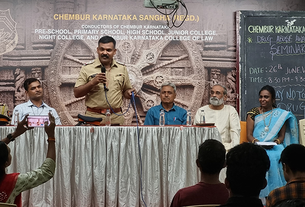 Chembur Karnataka Night College Sharing and Caring